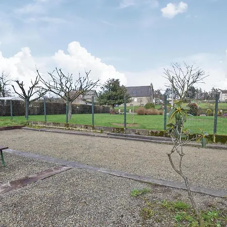 Cozy In Saint-brice-de-landell * Saint-Brice-de-Landelles