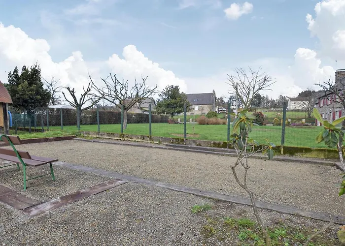 Cozy In Saint-brice-de-landell * Saint-Brice-de-Landelles