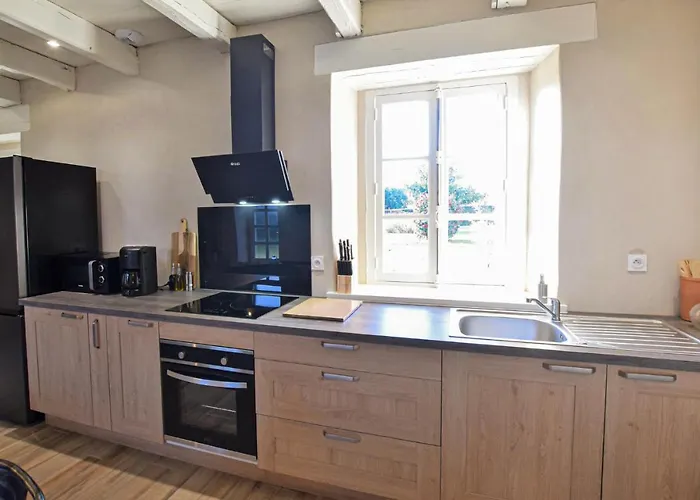 Cozy In Saint-brice-de-landell * Saint-Brice-de-Landelles