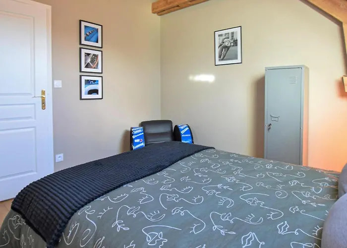 Cozy In Saint-brice-de-landell * Saint-Brice-de-Landelles